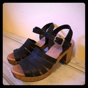 Eric Michael black leather heels